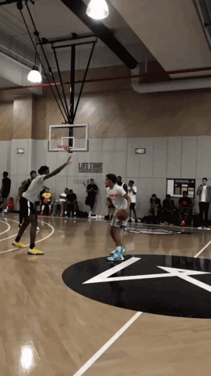 中超三连冠！海港客场1-0英博，加布里埃尔制胜球+进球被吹（海港客场1-0英博夺中超三连冠，加布里埃尔制胜且一球被吹）