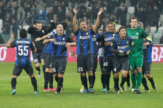 卡尔：斯潘塞·琼斯能在NBA打10年 他不仅靠身体技术还有激情智慧（卡尔称斯潘塞·琼斯有望在NBA征战十年：他依靠的不仅是身体与技术，还有激情与智慧）