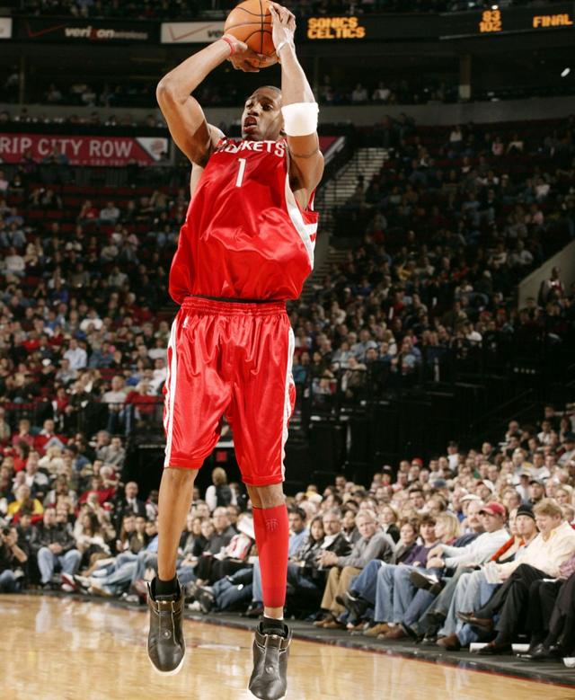 湖人东契奇：赛季初我防守打得很好，我正在努力恢复到那种状态（湖人东契奇：赛季初防守表现出色，正努力找回那种感觉）