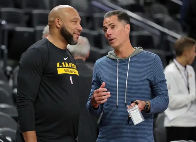 意甲半场：迈尼昂贡献神扑，AC米兰0-0拉齐奥（意甲半场战报：迈尼昂神扑救险，AC米兰暂0-0拉齐奥）