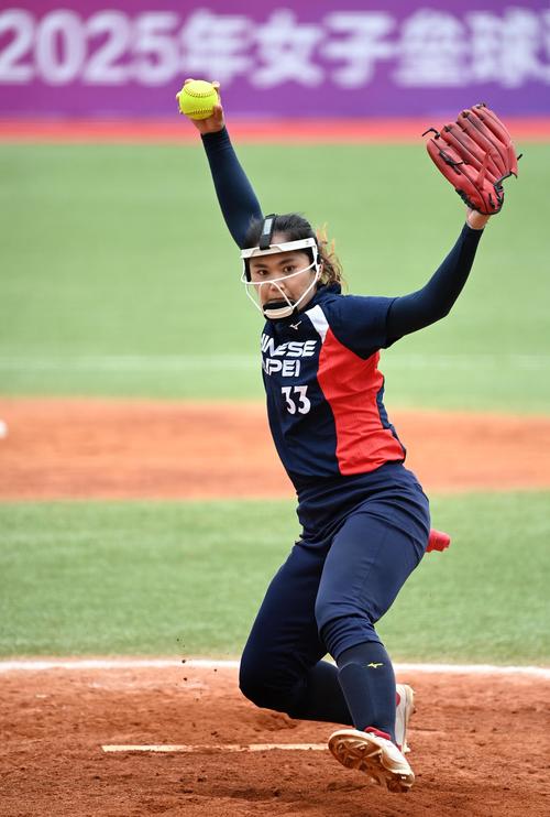 罗马诺：梅努训练中受伤，无法出战阿斯顿维拉（罗马诺：梅努训练时受伤，将无缘对阵阿斯顿维拉）