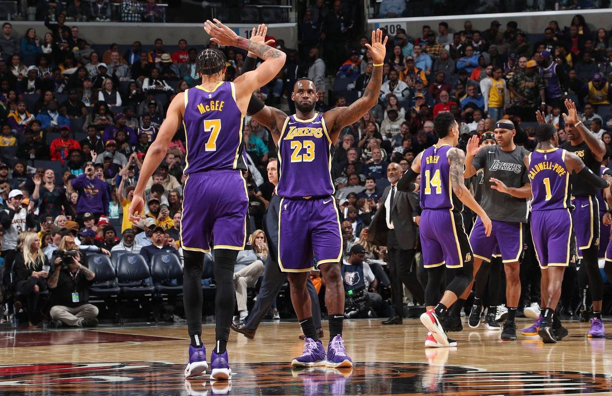 安帅：C罗是我带过职业态度最好的球员之一；米兰的经历非常棒（安切洛蒂：C罗职业素养属我执教顶尖行列；在米兰的经历十分精彩）