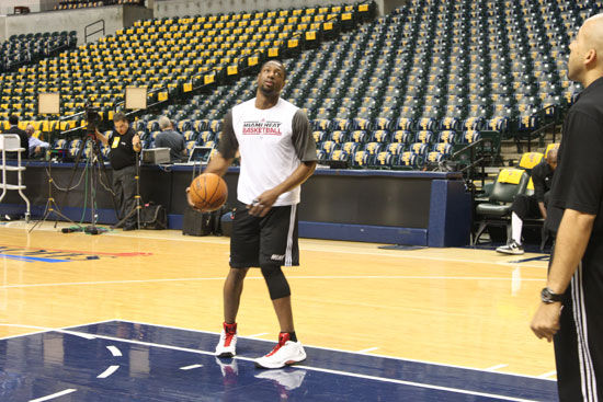 科尔谈库明加的交易传闻：当你签合同时，就必须默认接受这点（科尔回应库明加交易传闻：签约就意味着接受这种可能）