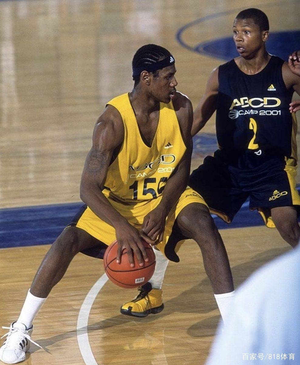 世界杯分组阿根廷好签 梅西超越克洛泽成历史射手王稳了 仅差3球（阿根廷世界杯签运上佳 梅西仅差3球有望超越克洛泽登顶历史射手王）