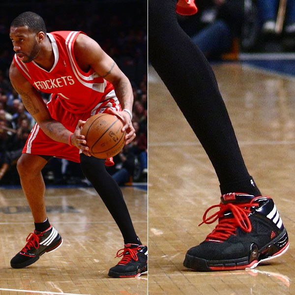 为庆祝美加墨世界杯，与刺客足球鞋融合设计的科8将进行复刻（致敬美加墨世界杯，融入刺客元素的科比8即将复刻）