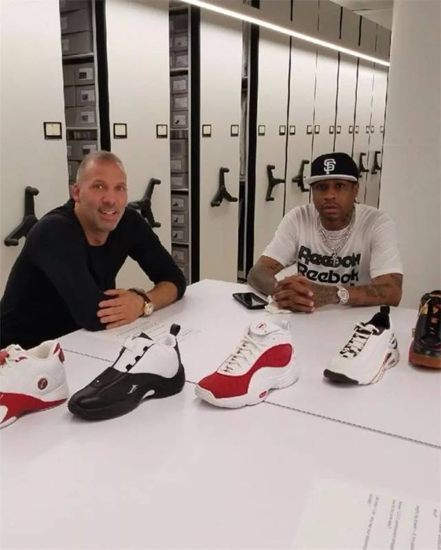 NBA：勇士击败森林狼 库里三分火力全开（NBA：勇士击退森林狼 库里三分如雨）