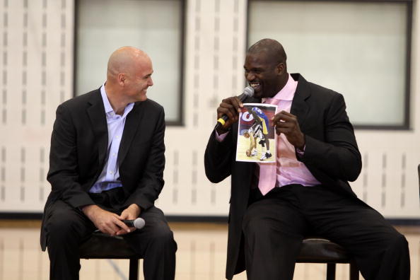 德甲60年头一遭！中国乒乓名将登传奇封面，王励勤都要偷师（德甲60年首例：中国乒乓名将登上传奇封面，连王励勤也要取经）