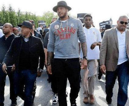 法兰克福在德甲稳居上游（法兰克福牢牢占据德甲前列）