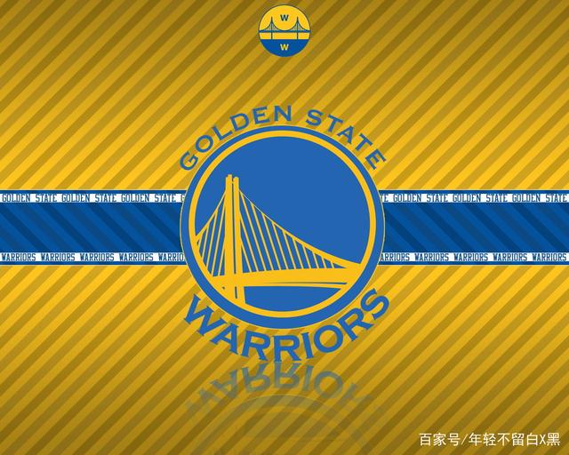 打高兴了！迪亚洛反击空中换手拉杆上篮2+1 冲到观众席庆祝（越打越嗨！迪亚洛快攻空中换手拉杆打成2+1，冲向看台与球迷庆祝）